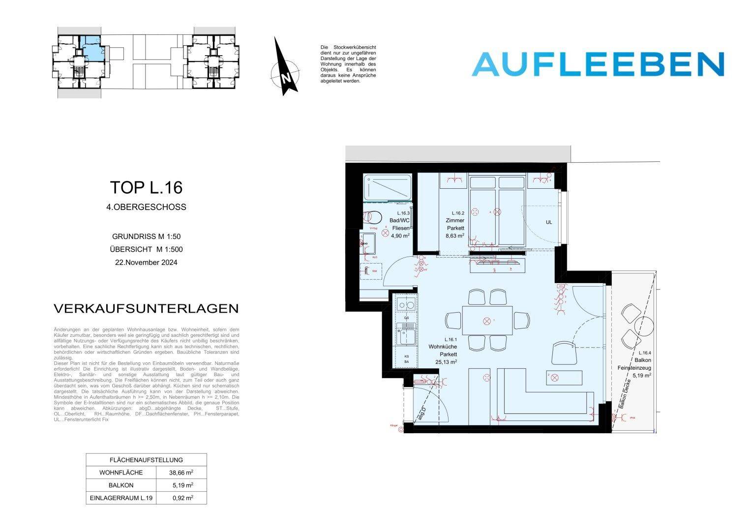 Grundriss einer Wohnung mit offenem Wohn- und Küchenbereich, einem Schlafzimmer und einem Balkon.
