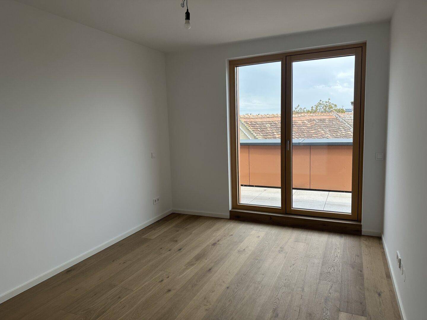 Schlafzimmer2 mit Zugang zur Terrasse