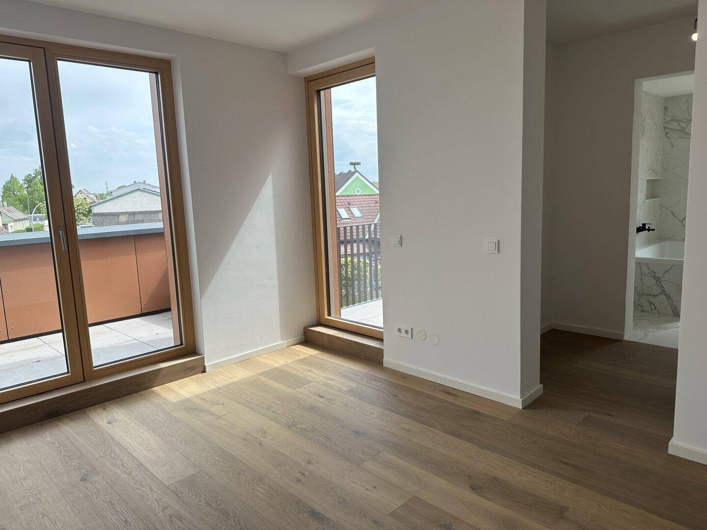 Schlafzimmer 3 mit Zugang zum SR und Badezimmer