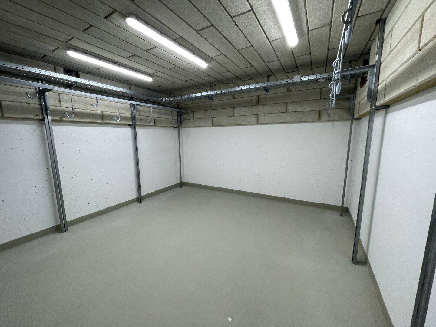 Slide 32
