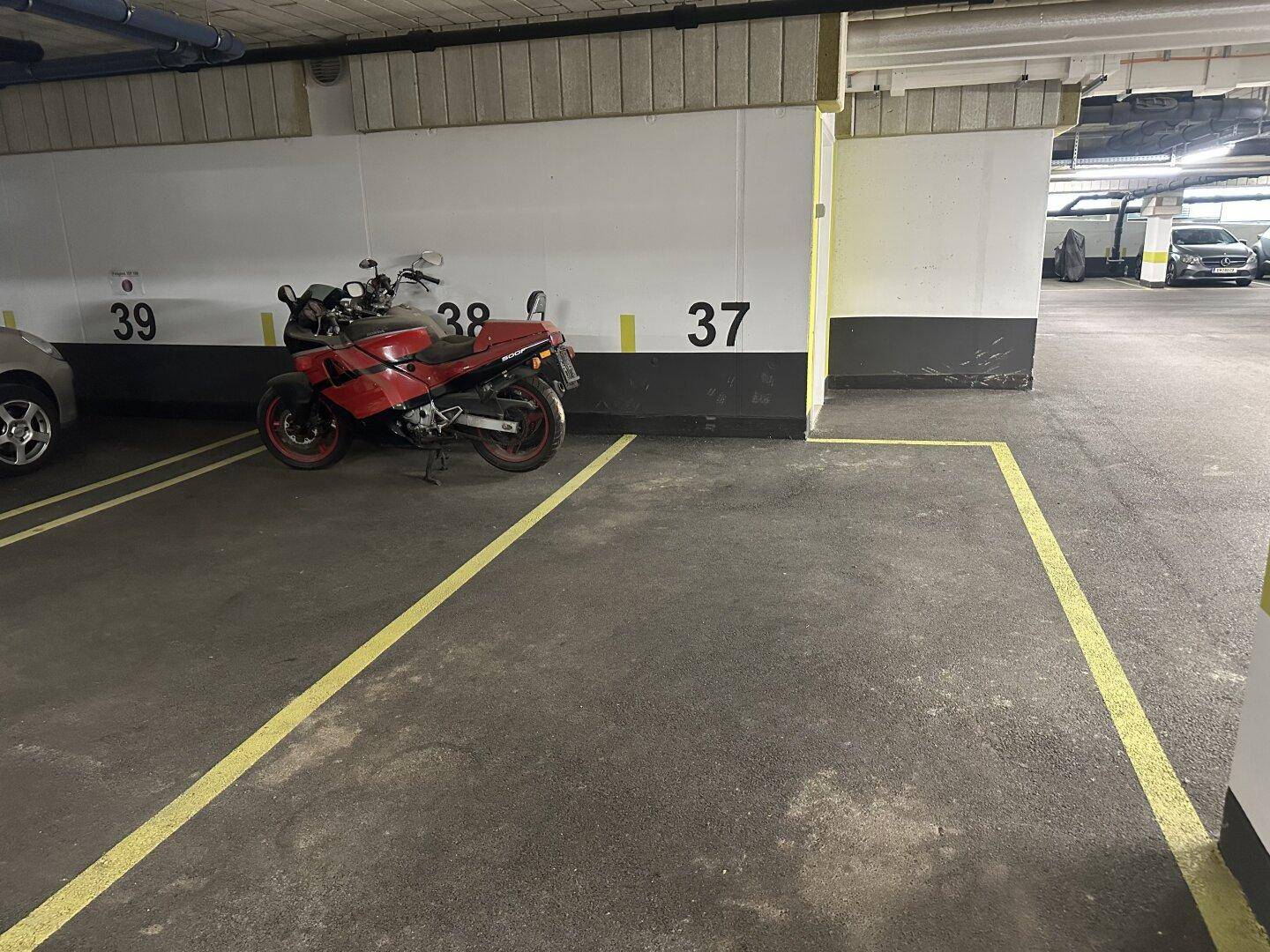 2 Stellplätze inklusive