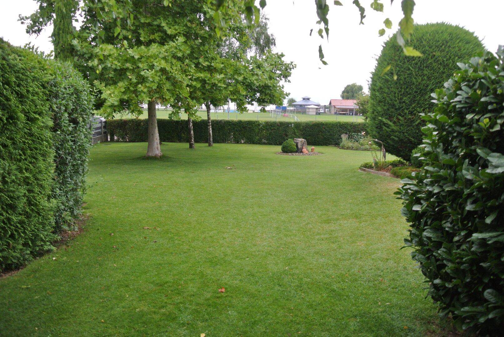 Garten- Blick zum See