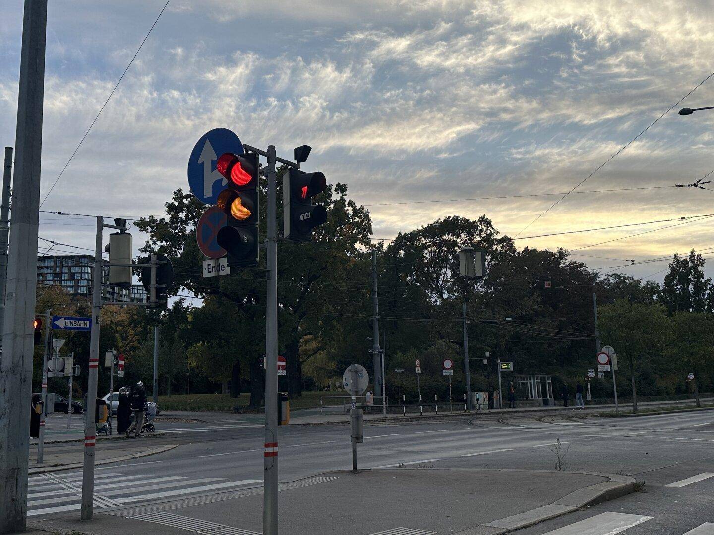 Blick zum Hbf. Wien- 6 Minuten zu Fuß entfernt