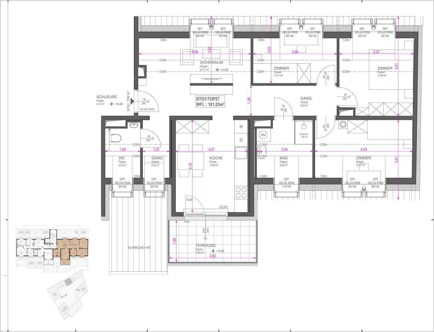 Detaillierter Grundriss einer modernen Wohnung mit drei Schlafzimmern, separater Küche, Bad, Gäste-WC und einer großzügigen Terrasse.