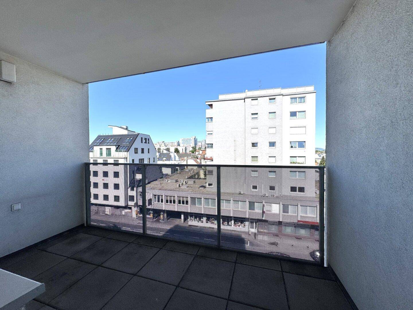 Schöne 2-Zimmer Wohnung mit Loggia an der Brünner Straße - Ansicht 2