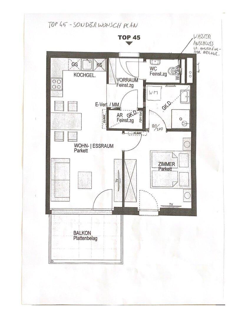 Grundriss der Wohnung TOP 45 mit offener Küche, Wohn-Essbereich, Schlafzimmer und Balkon.
