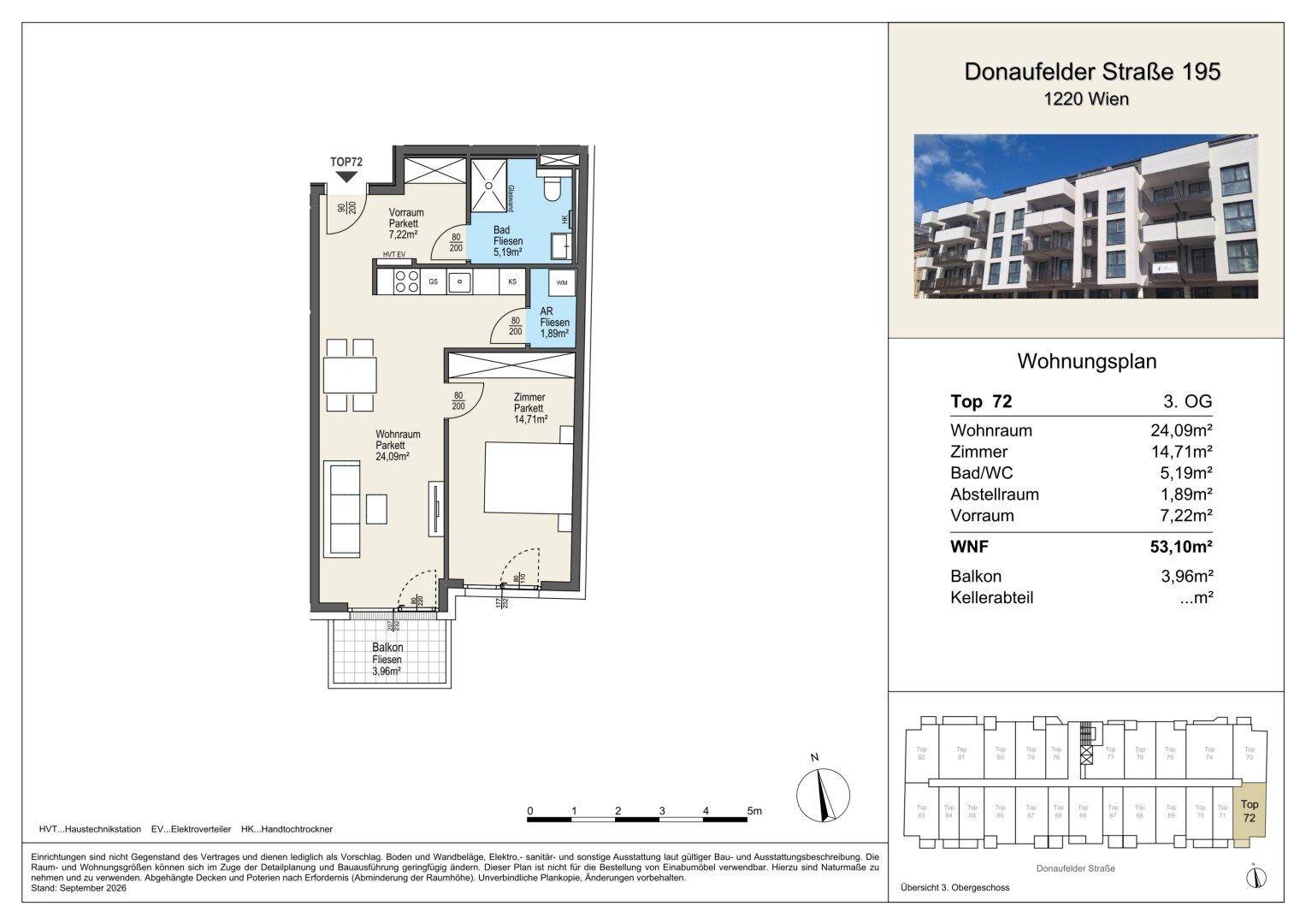 Detaillierter Grundriss einer Wohnung mit Wohnzimmer, Schlafzimmer, Bad und Balkon.