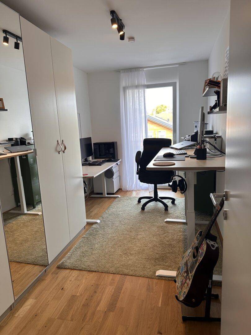 Kinderzimmer/ Büro