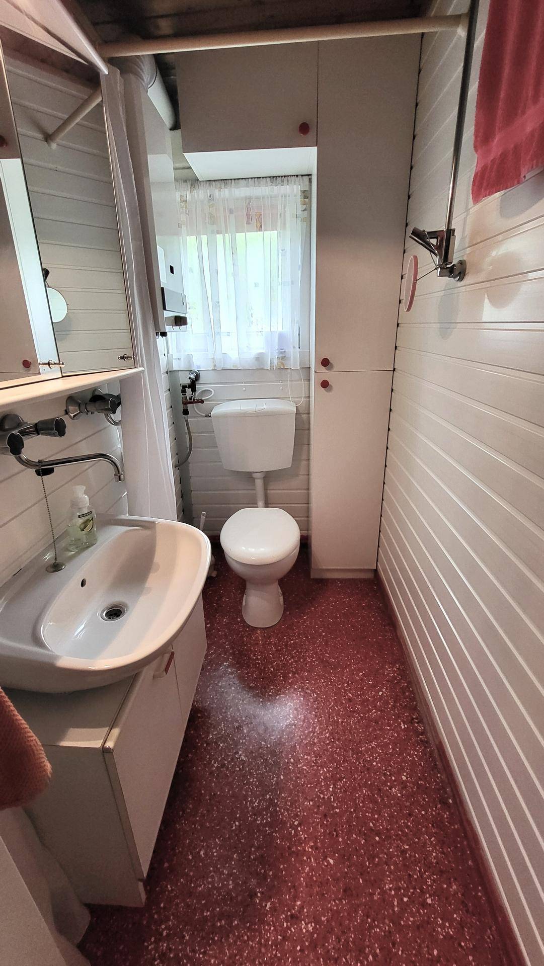 Bad & WC