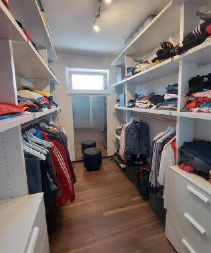 begehbarer Kleiderschrank