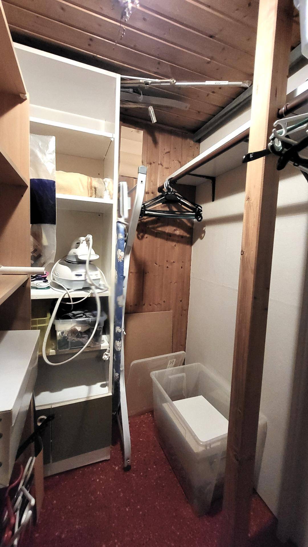 begehbarer Schrank