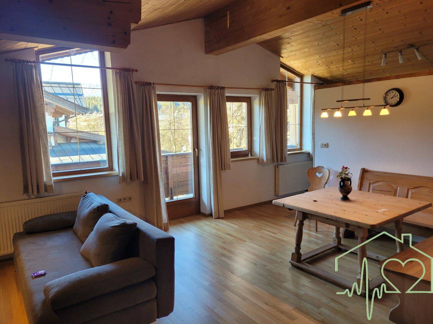 Apartmenthaus mit vielfältigen Möglichkeiten in Oberndorf/Tirol - Perfekt für Investoren! – pohled 3