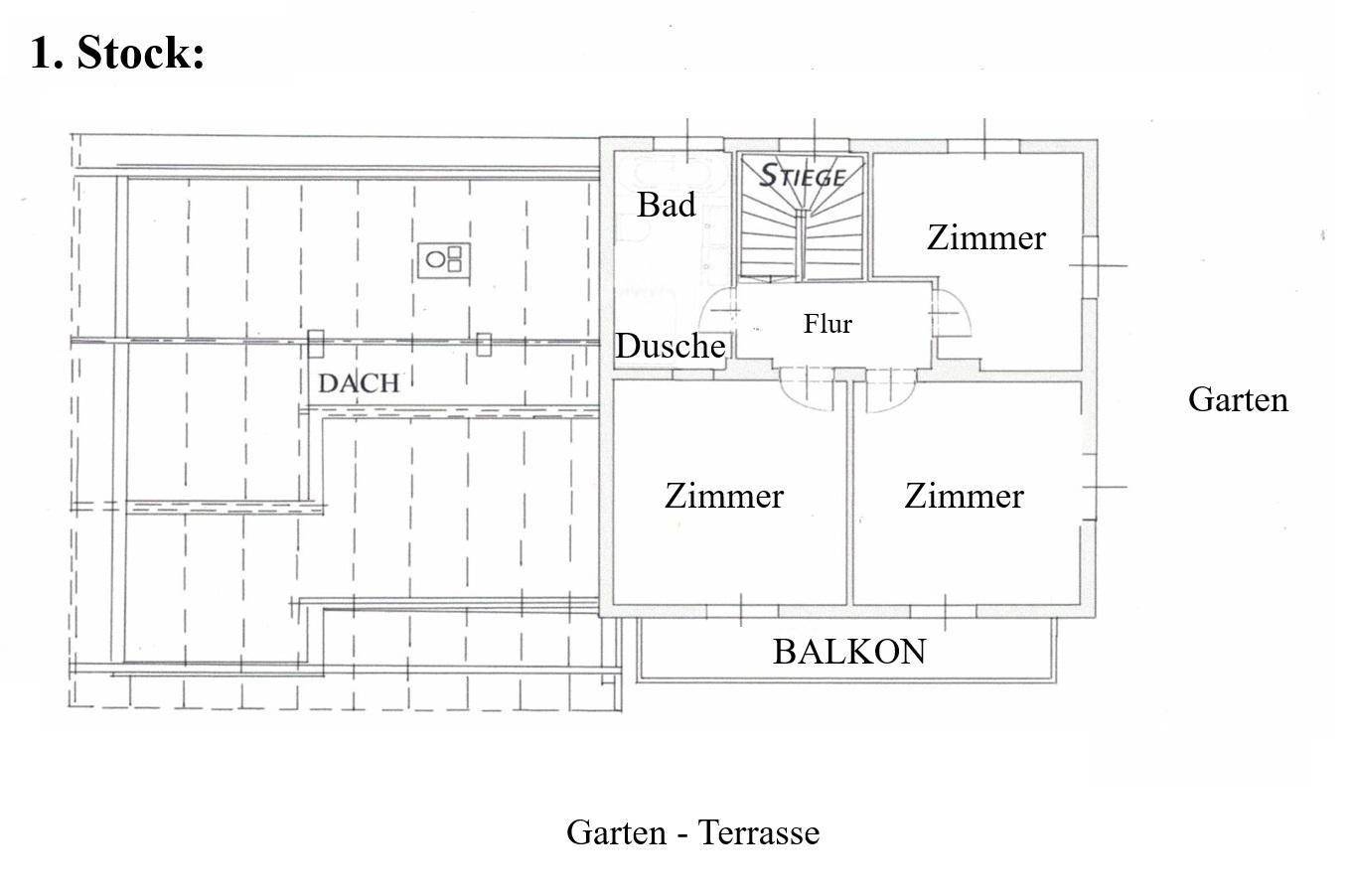 Grundriss des ersten Stocks mit Schlafzimmern, Bad und Balkon.
