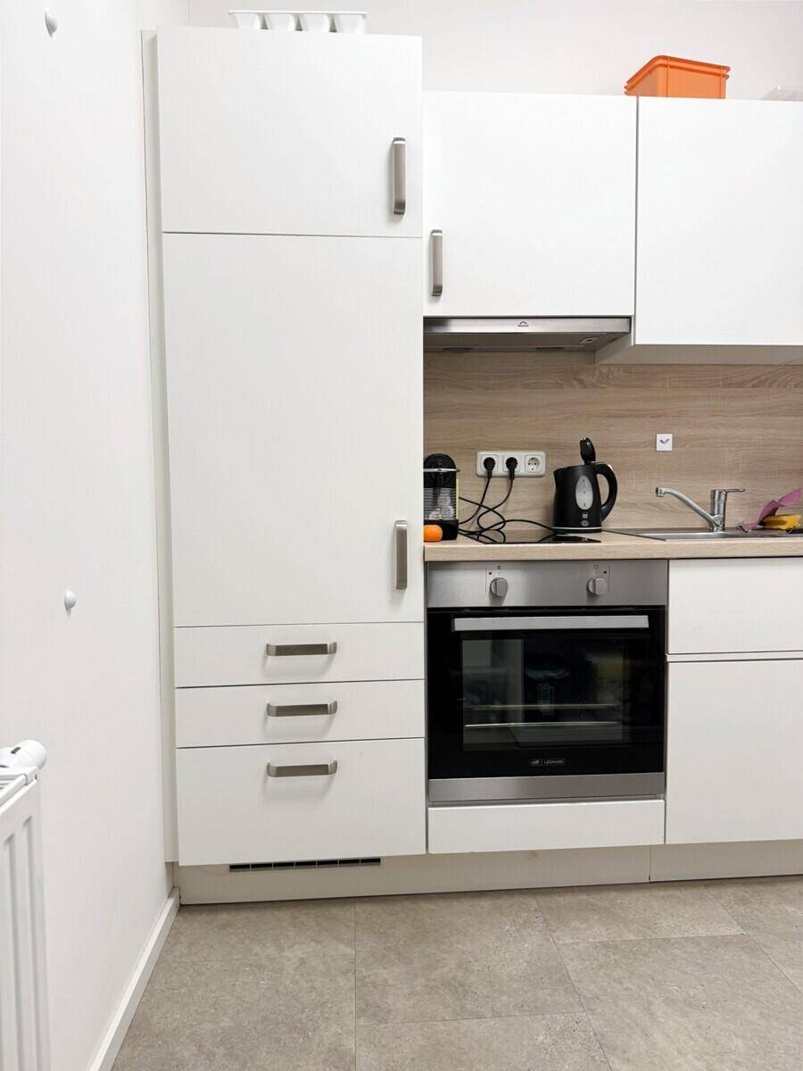 Großzügige Bürofläche mit Terrasse – teilbar &amp; zentral am Landlplatz! - Ansicht 6