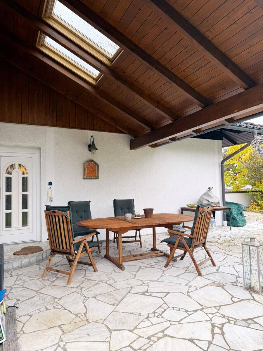 überdachte Terrasse