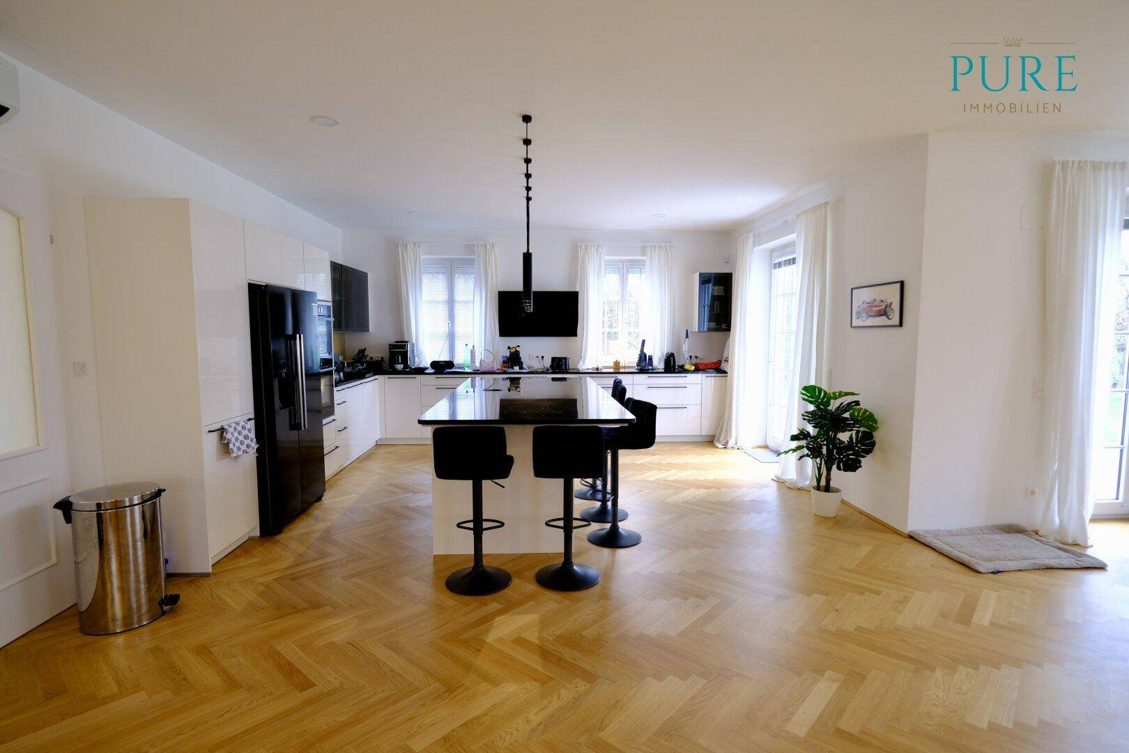 PURE ELEGANZ - EXKLUSIVE VILLA mit modernem Flair &amp; edlem Interieur! - Ansicht 4