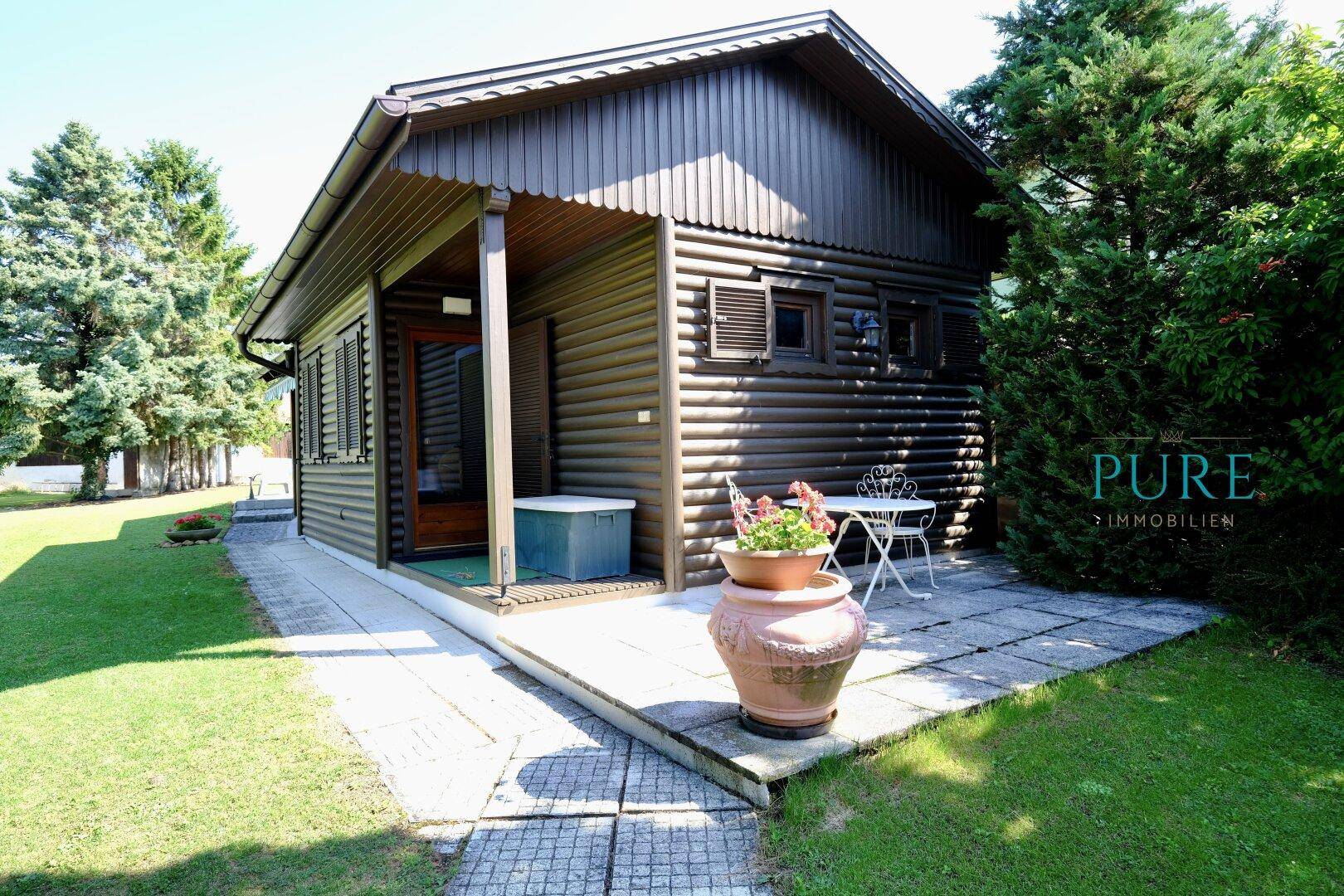 Nebengebäude I Poolhaus