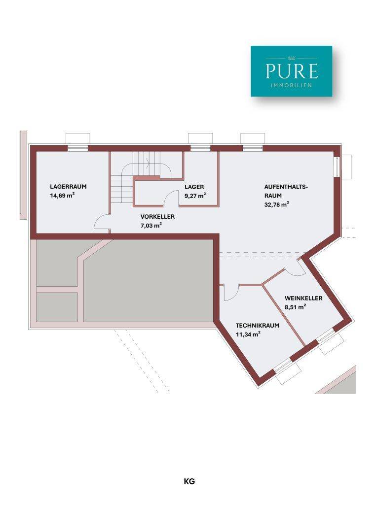 Grundriss des Kellergeschosses mit Lagerflächen, großem Aufenthaltsraum, Technikraum und Weinkeller.