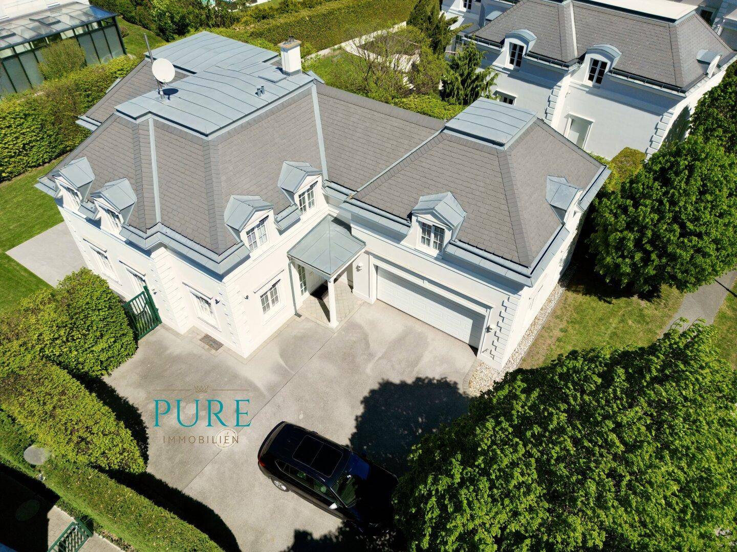 PURE ELEGANZ - EXKLUSIVE VILLA mit modernem Flair &amp; edlem Interieur! - Ansicht 2