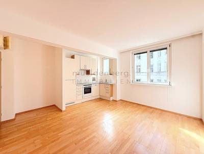 2-Zimmer-Wohnung mit Lift, 37 m², Innere Stadt, Innere Stadt