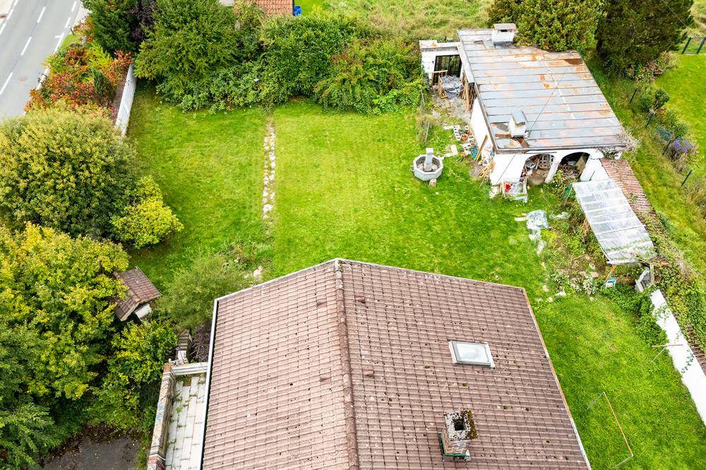 Charmantes Einfamilienhaus mit Potential / Baugrundstück / Garten / Gartenhaus / Garage. – pohled 5