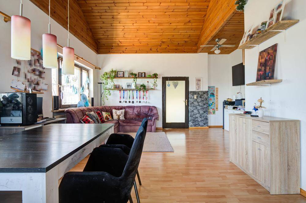 Gemütlicher Bungalow in schöner Wohnlage - Garten - Garage - Keller - Mehr