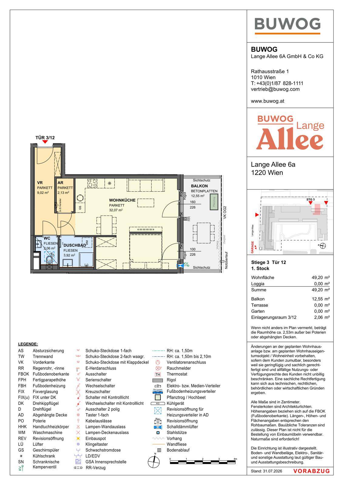 Grundriss einer Wohnung mit offener Wohnküche, Duschbad, separatem WC und einem großzügigen Balkon.