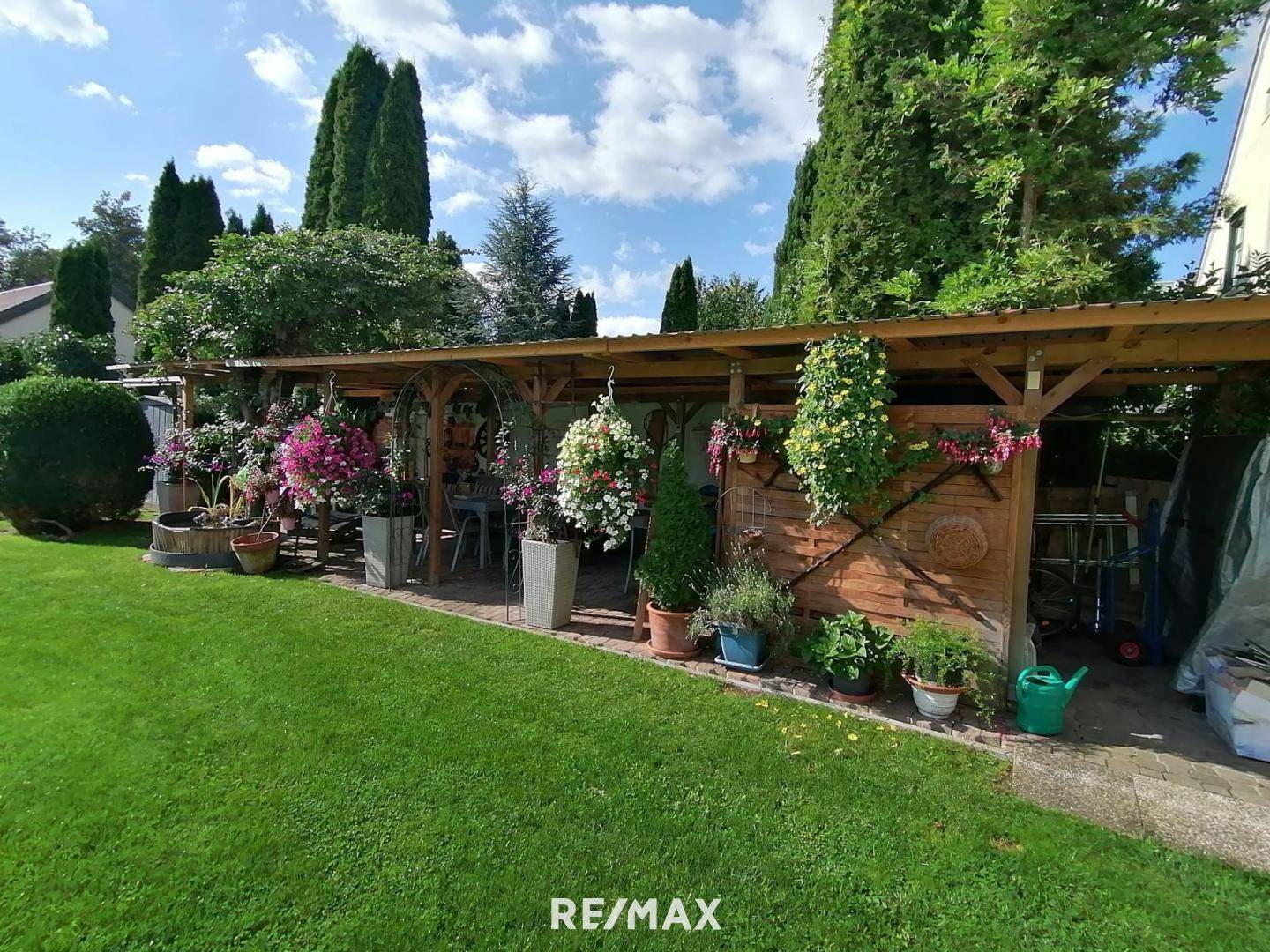 überdachte Terrasse