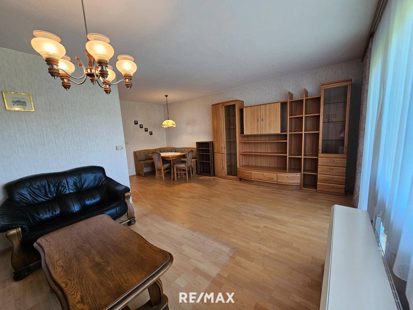Wohn- Esszimmer