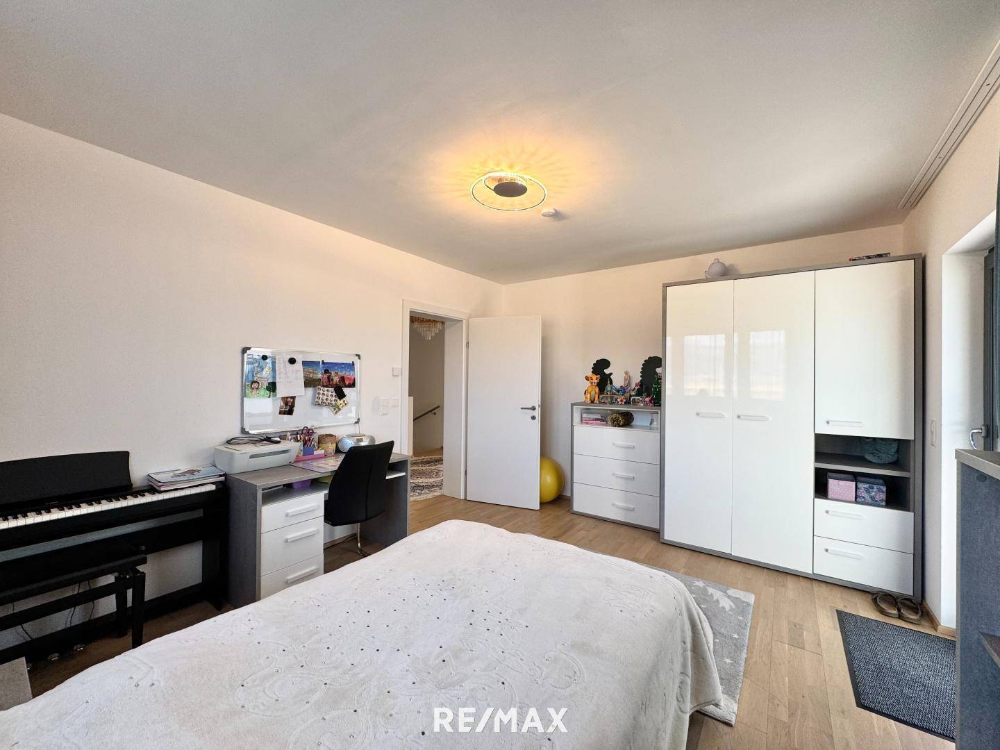 Zimmer 4 OG