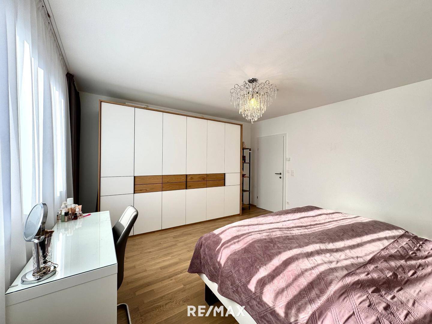 Zimmer 2 OG