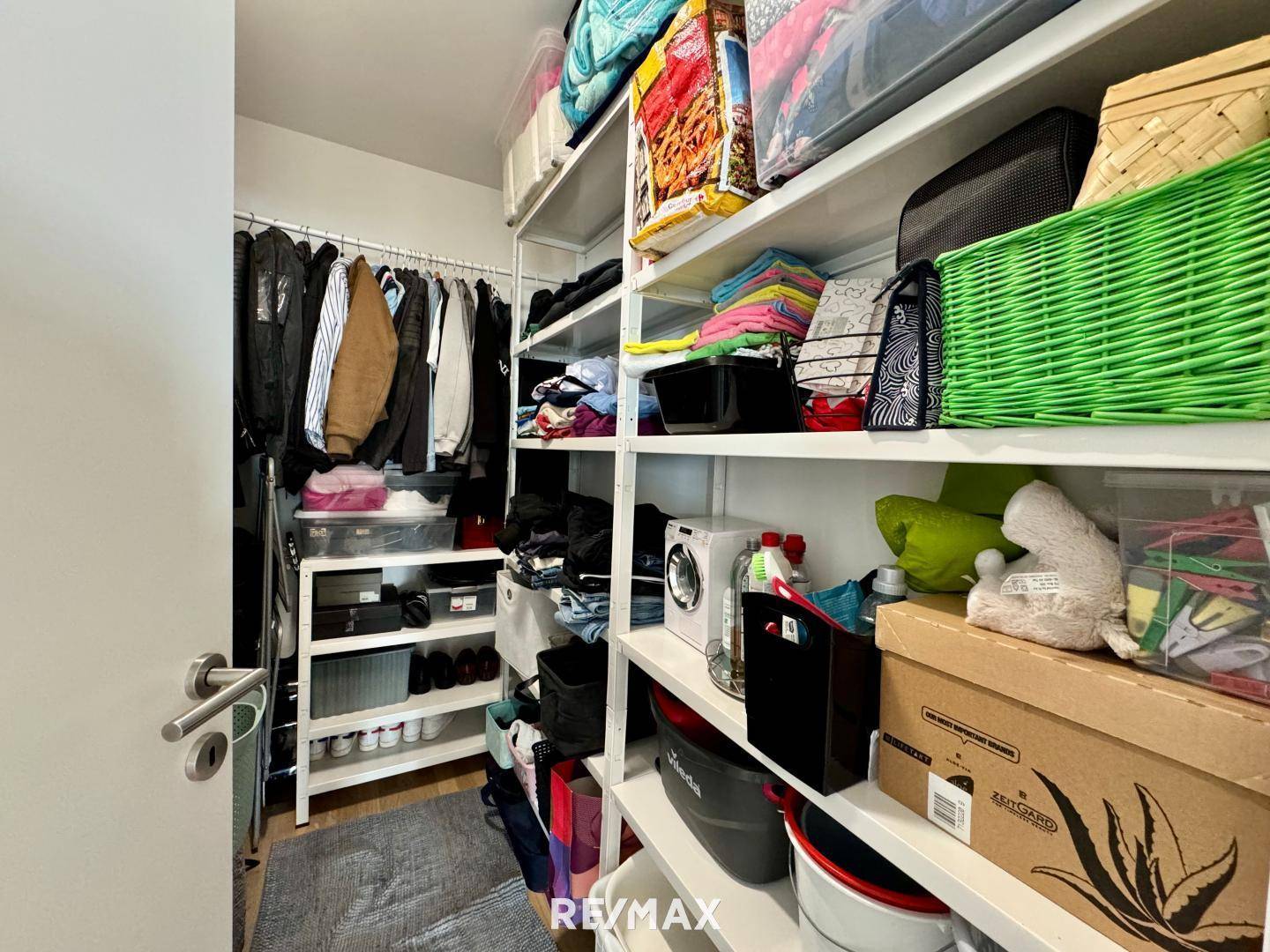 begehbarer Kleiderschrank OG