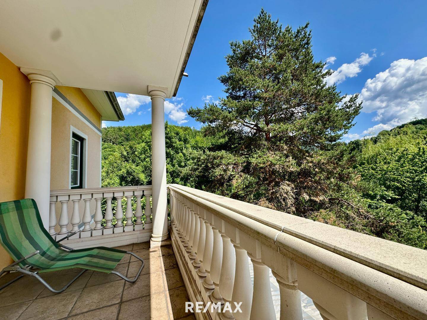 Balkon su¨dseitig 1. OG