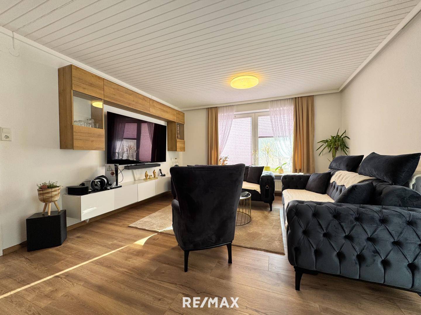 Zimmer 2 OG mit Zugang Terrasse