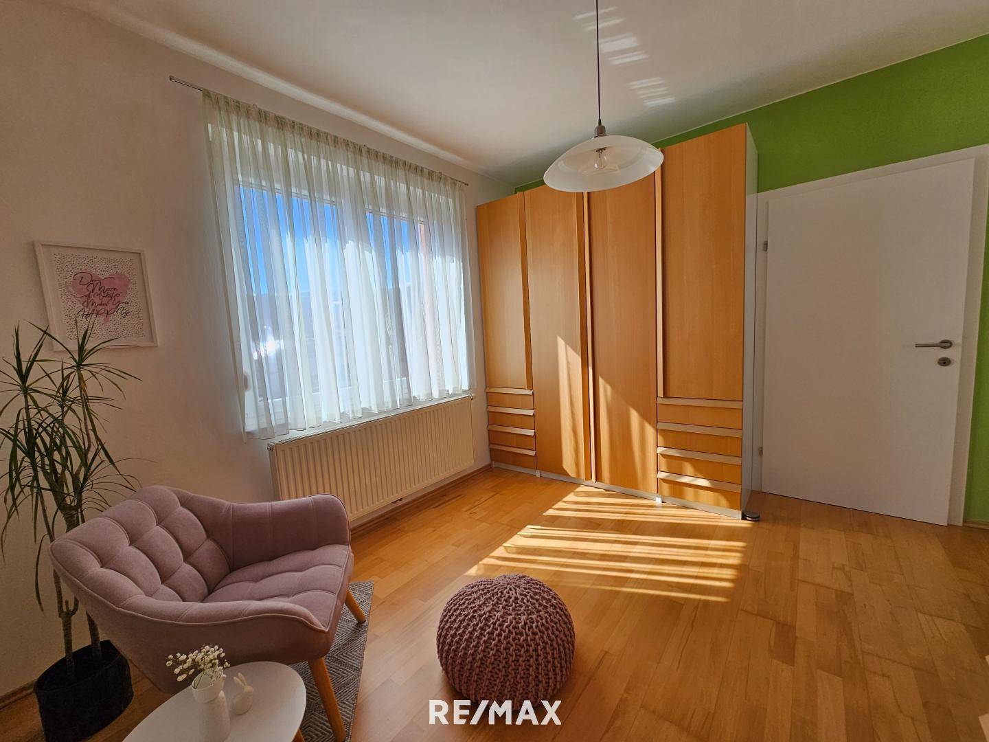 Zimmer 2 OG