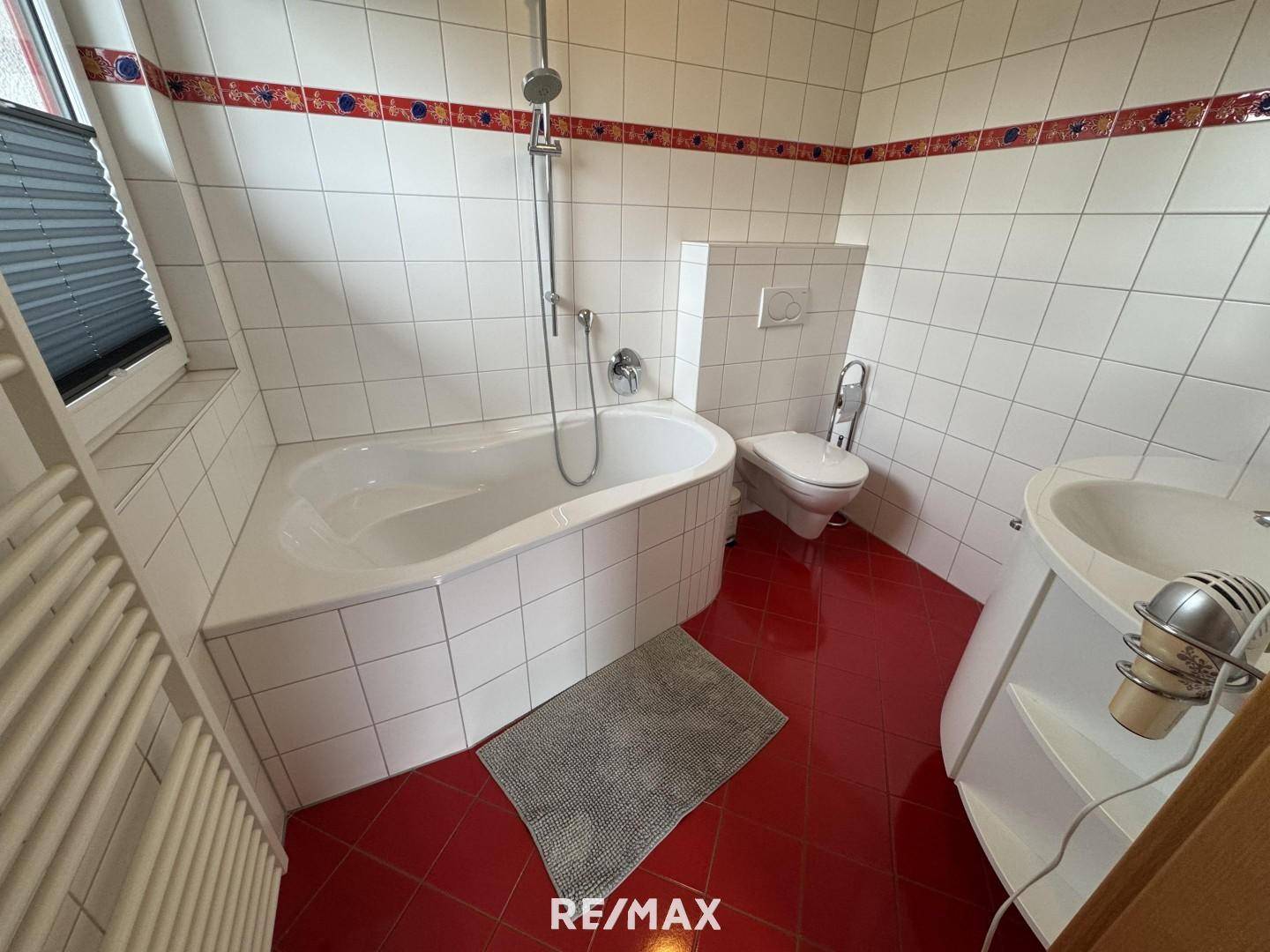 Wohnhaus OG Zimmer 3 Bad-WC 3