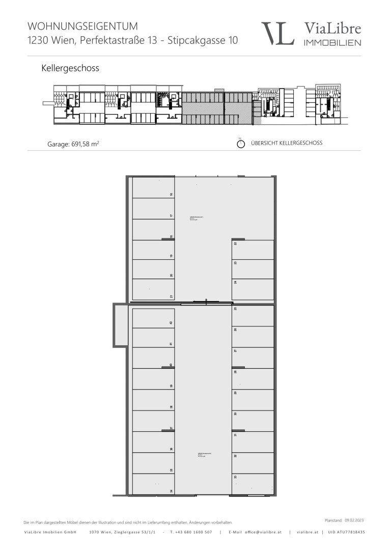 Grundriss des Kellergeschosses mit Tiefgarage und weiteren Parkplätzen.