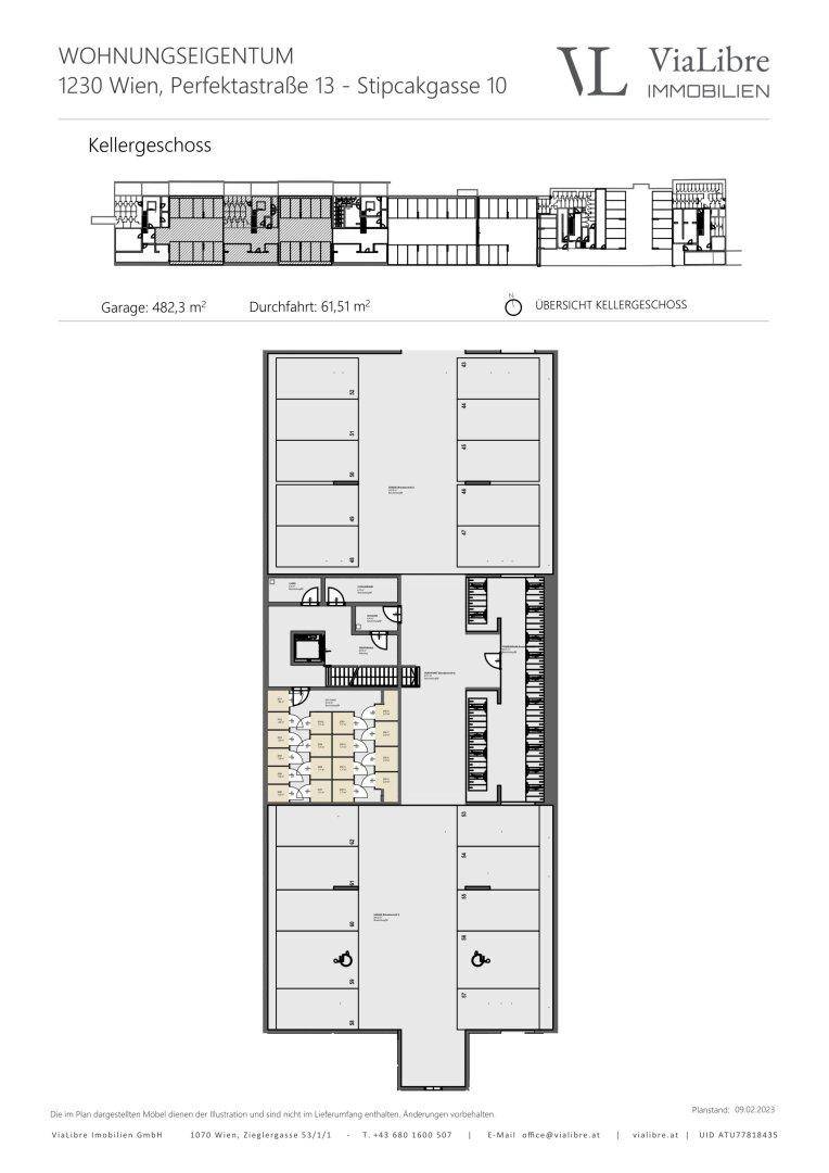 Grundriss des Kellergeschosses mit Garagen und Abstellräumen, inklusive barrierefreier Parkplätze.