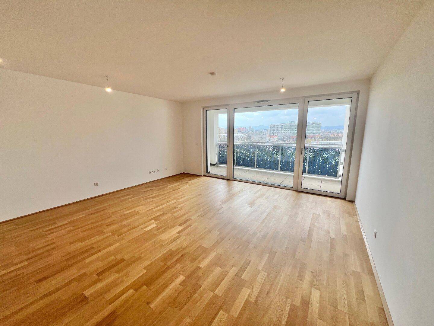 ***HELLE 3-ZIMMER-WOHNTRAUM - ERSTBEZUG, BALKON, NIEDRIGENERGIEHAUS, KÜCHE INKLUSIVE *** - Ansicht 2