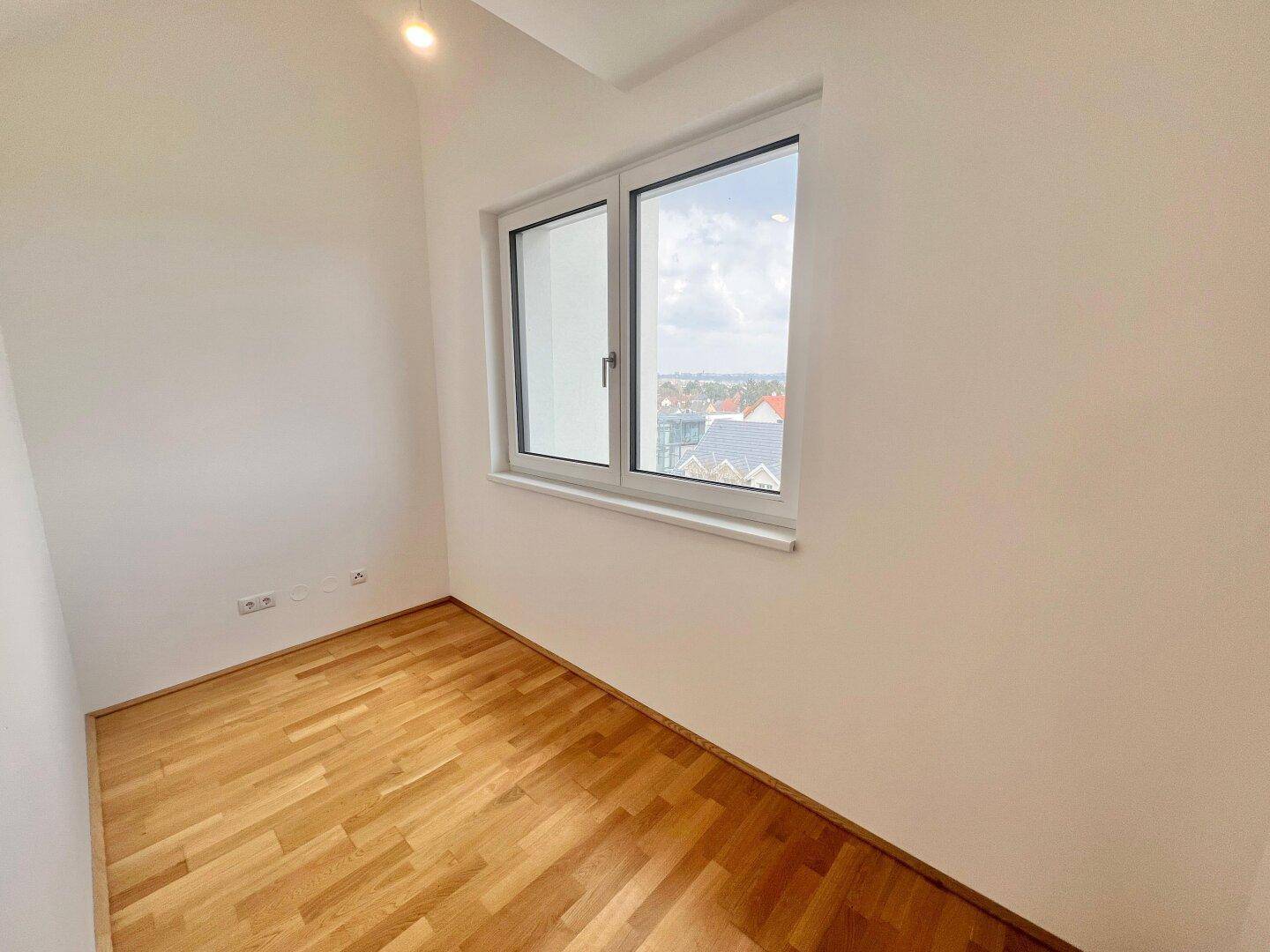 ***HELLE 3-ZIMMER-WOHNTRAUM - ERSTBEZUG, BALKON, NIEDRIGENERGIEHAUS, KÜCHE INKLUSIVE *** - Ansicht 6
