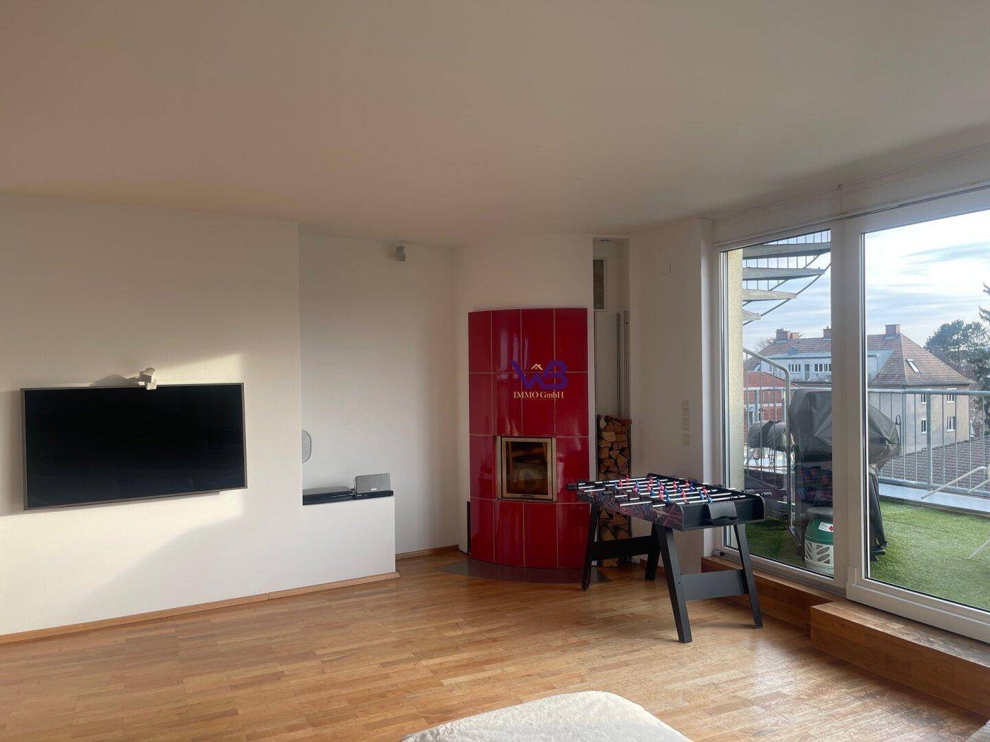 Traumhafte DG-Wohnung, Zentrumsnähe, mit Freiflächen, Dachgarten und KFZ Stellplatz. - Ansicht 2