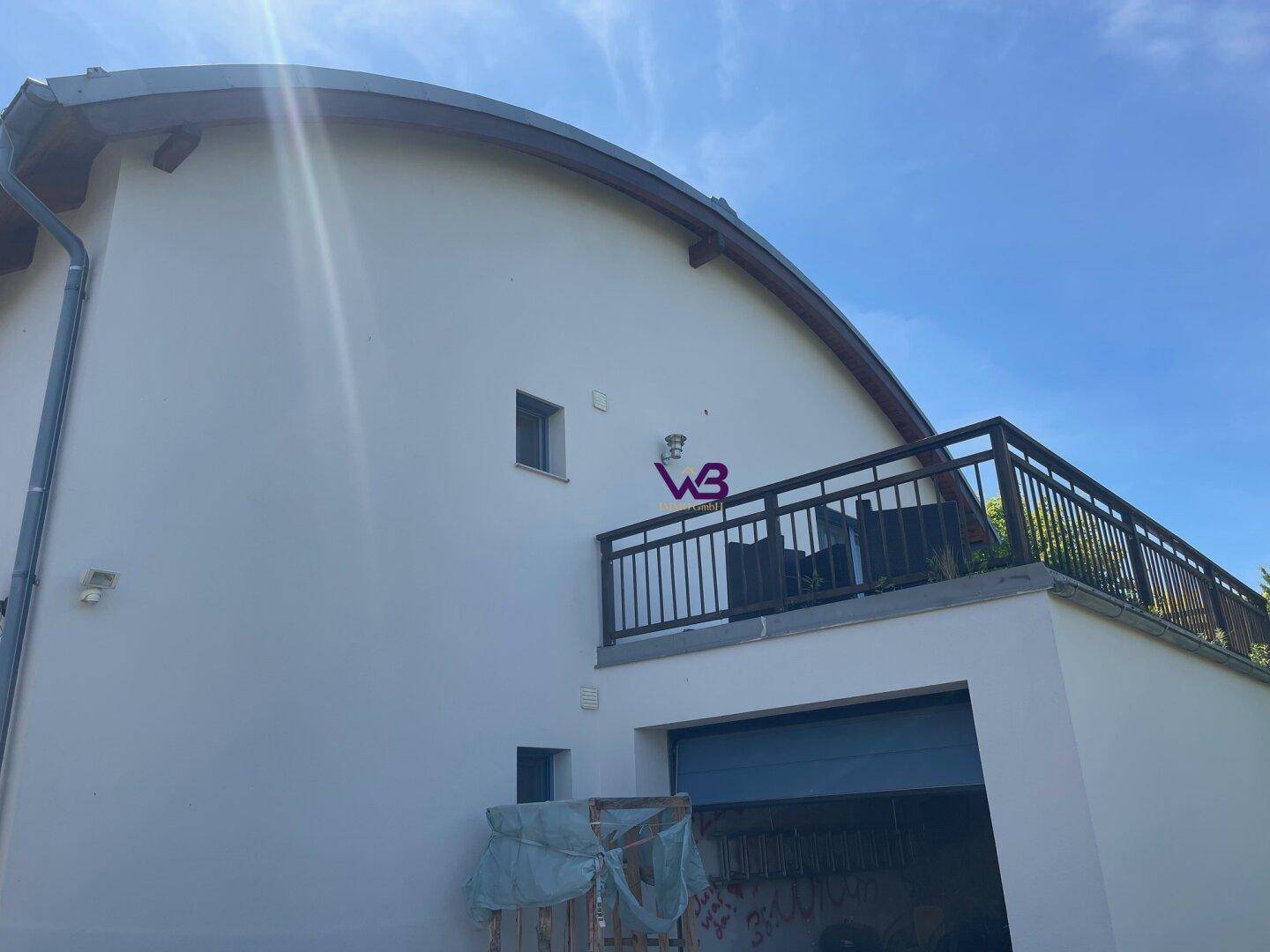 Richtpreis-Großzügiges Einfamilienhaus mit 360 m² Nutzfläche, Garage und Swimmingpool! - Mehr