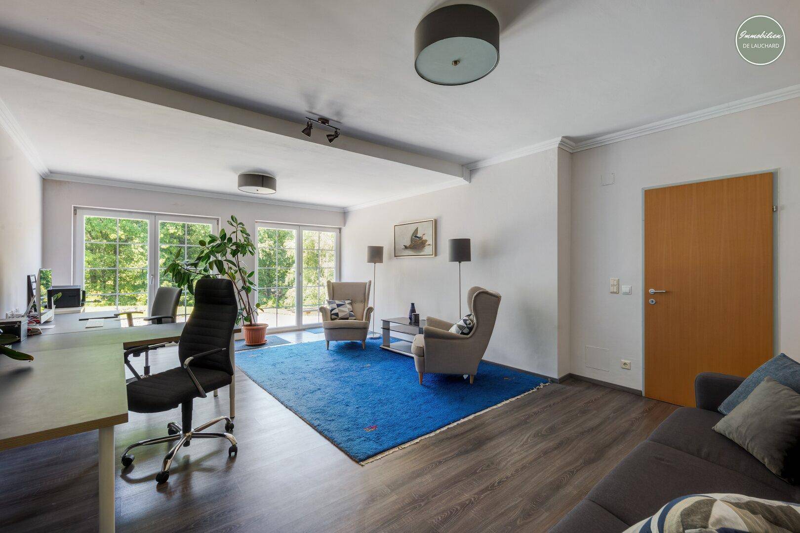 Home Office | Schlafzimmer mit Gartenzugang (UG)