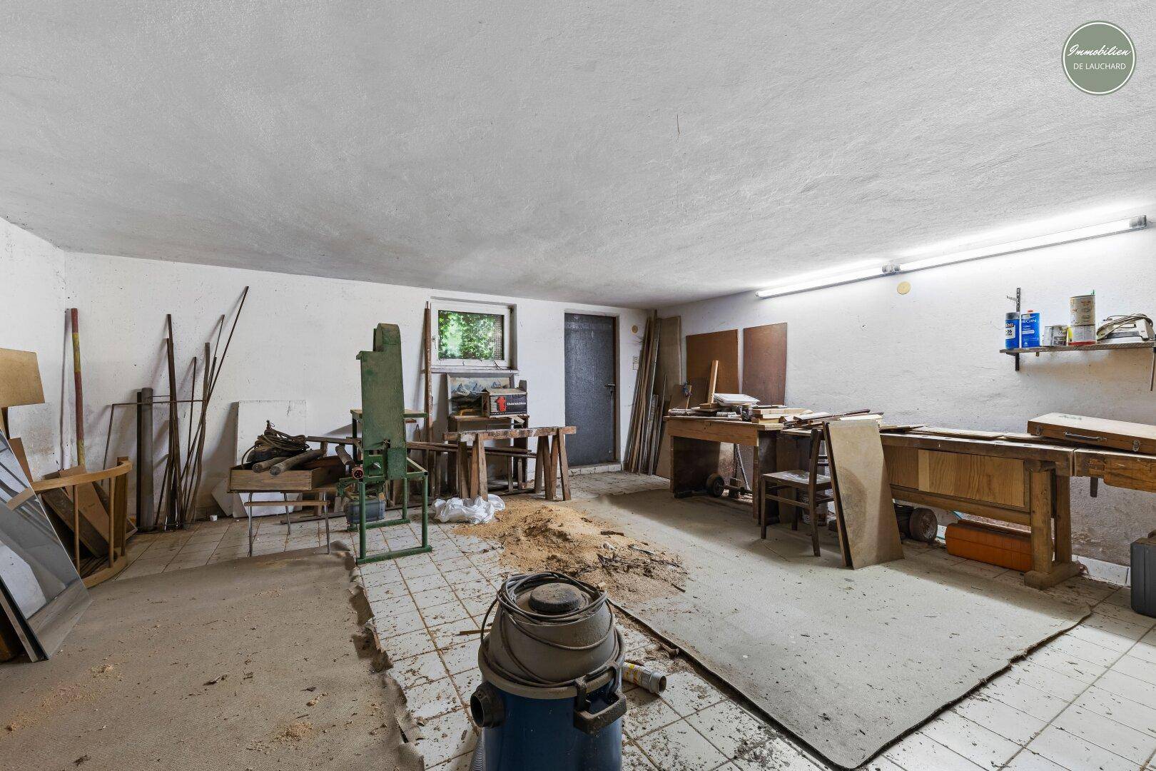 Werkstatt (mit Ausgang) im KG