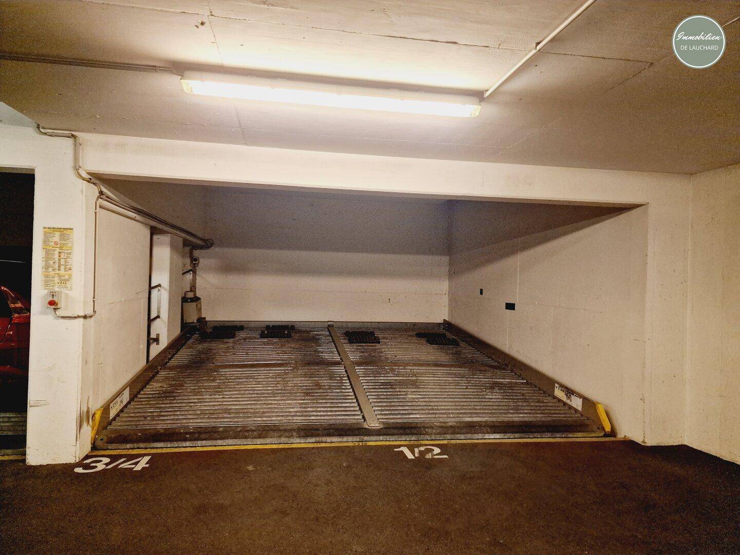 Garagenplatz (links oben)