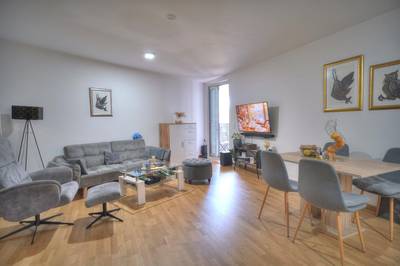 2-Zimmer-Wohnung mit Balkon, 65 m², Liesing, Liesing
