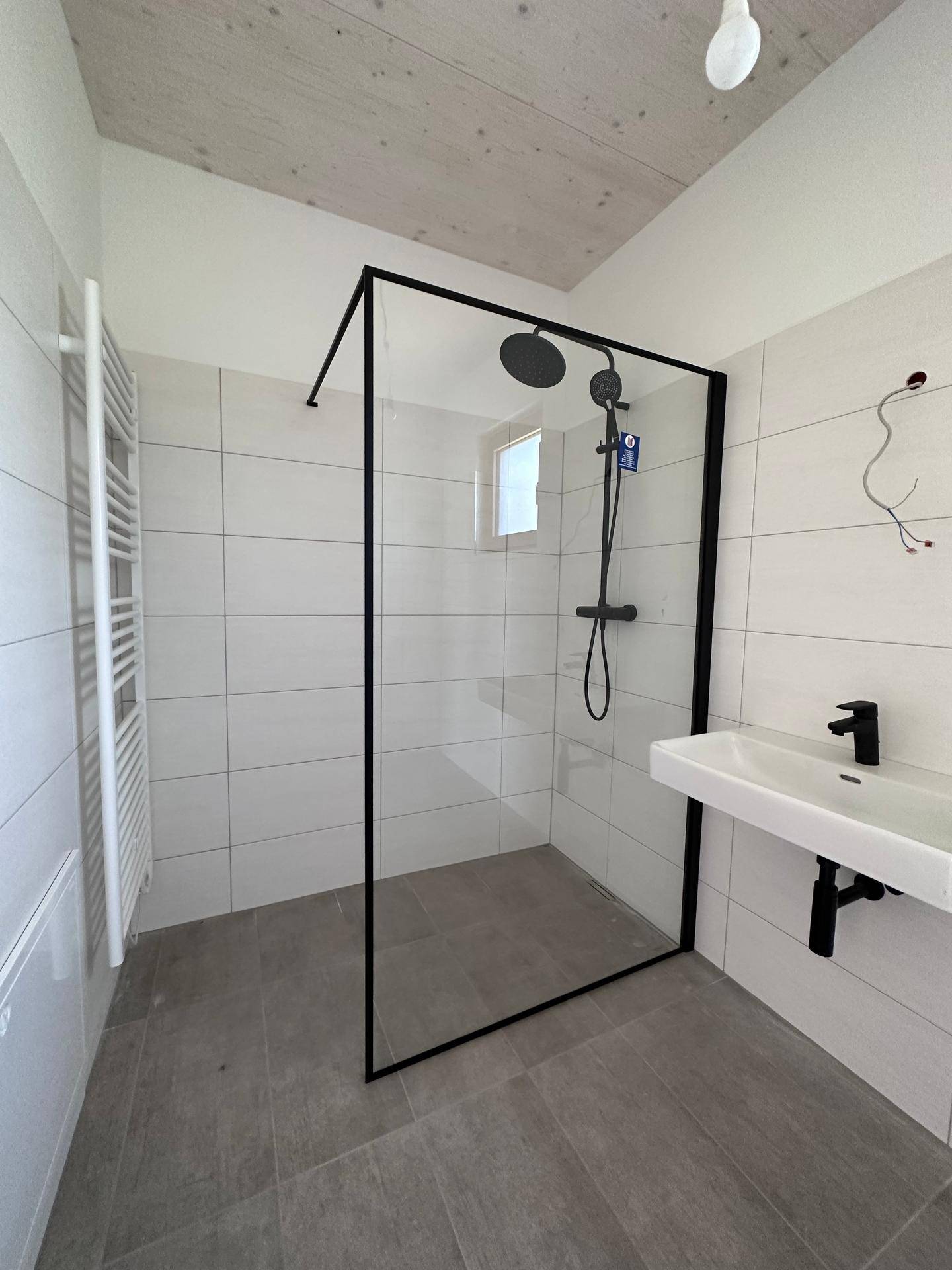 Bad mit Dusche