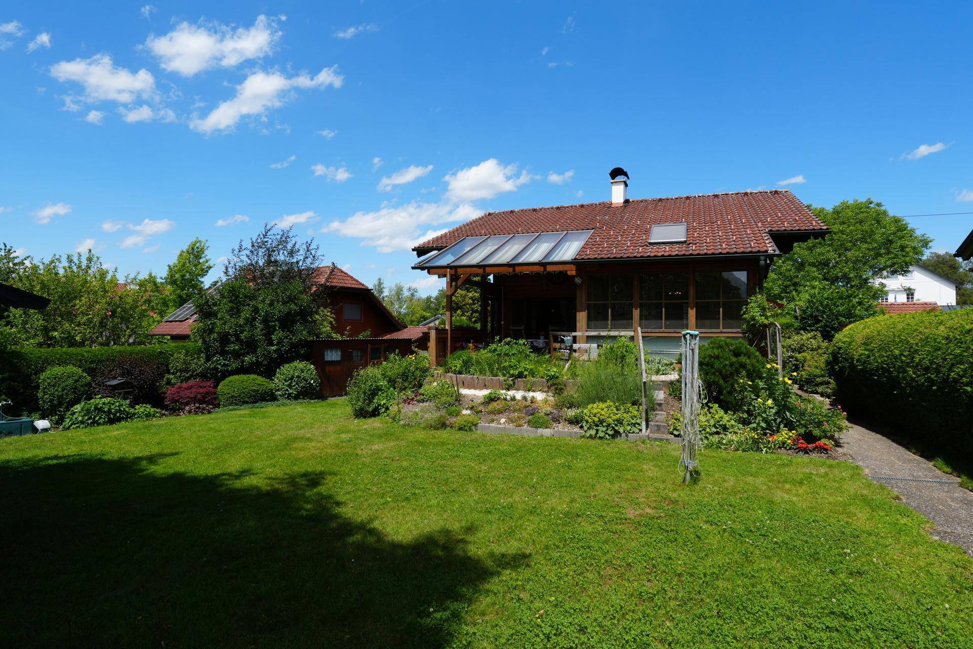 gepflegtes Wohnhaus / Ferienhaus in schöner Lage - 786 - Widok 2