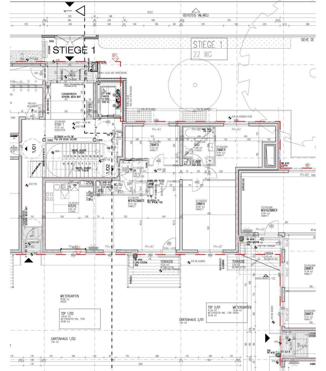 Detaillierter Grundriss mit mehreren Wohneinheiten, Terrassen und einer Loggia.