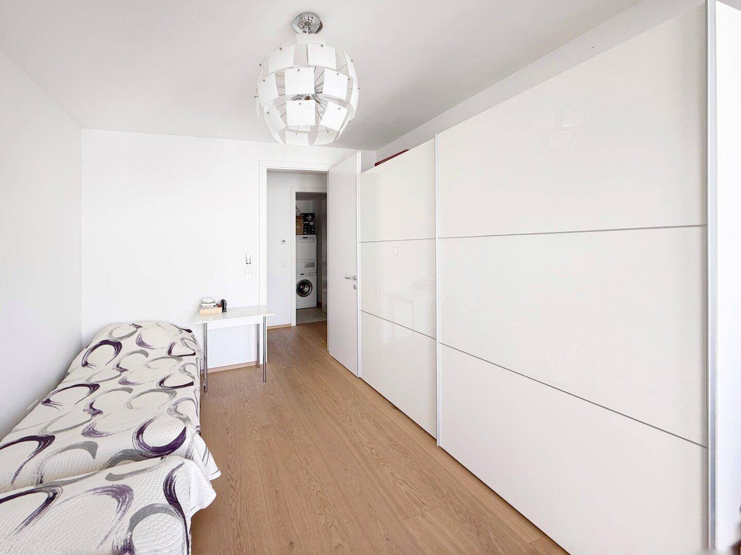 Schlafzimmer 2